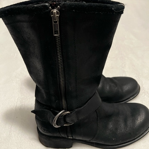 UGG all weather leather mid calf boots - Picture 2 of 5